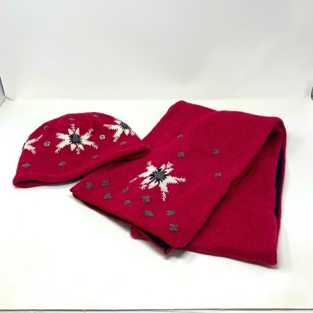Wool Blend Snowflake Hat & Scarf Set – Red & White – Lined – Excellent Condition